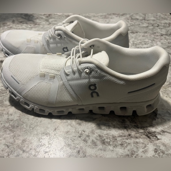 On Cloud Cloud X - Picture 1 of 9